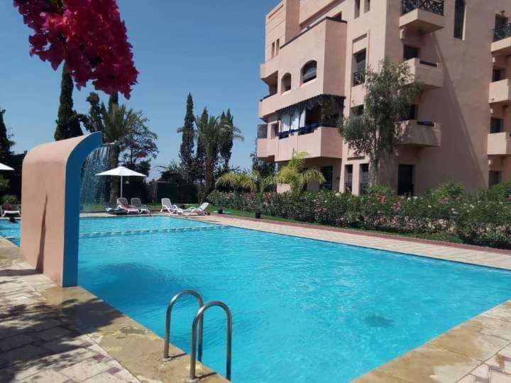 Appartement Confortable Avec 5 Piscines Marrakesch Exterior foto