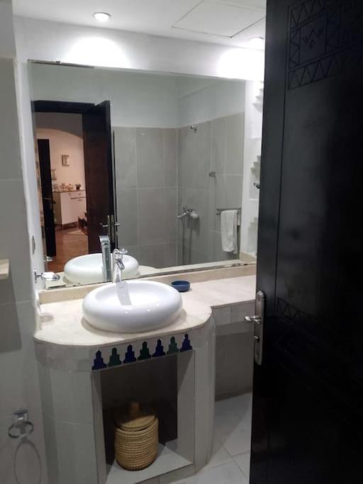 Appartement Confortable Avec 5 Piscines Marrakesch Exterior foto