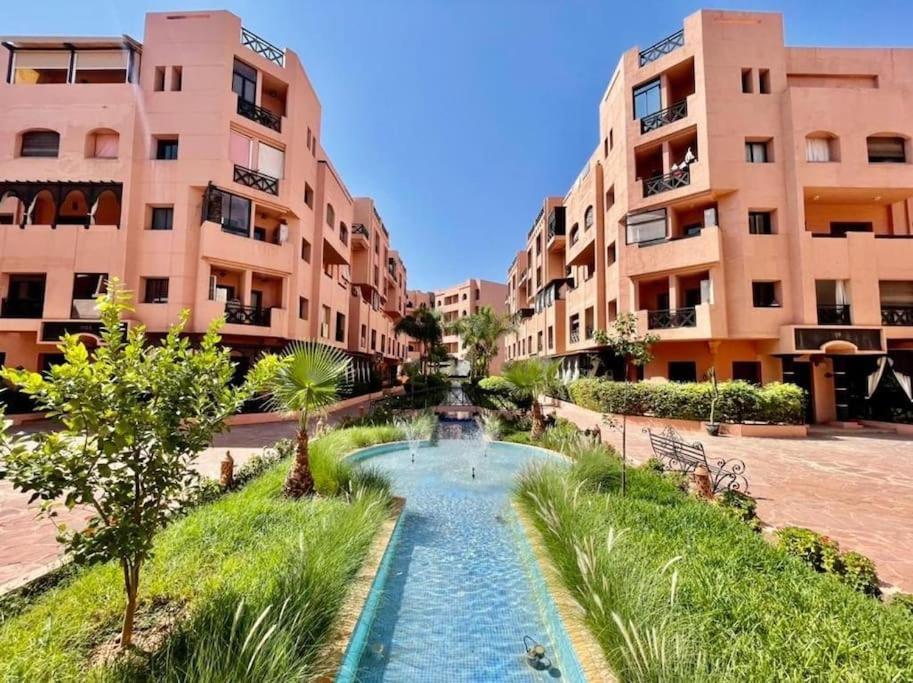 Appartement Confortable Avec 5 Piscines Marrakesch Exterior foto