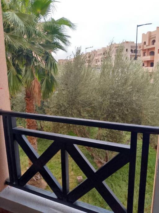 Appartement Confortable Avec 5 Piscines Marrakesch Exterior foto